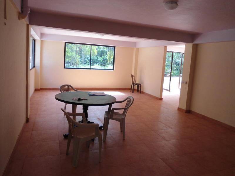 1_hall-1fl.jpg